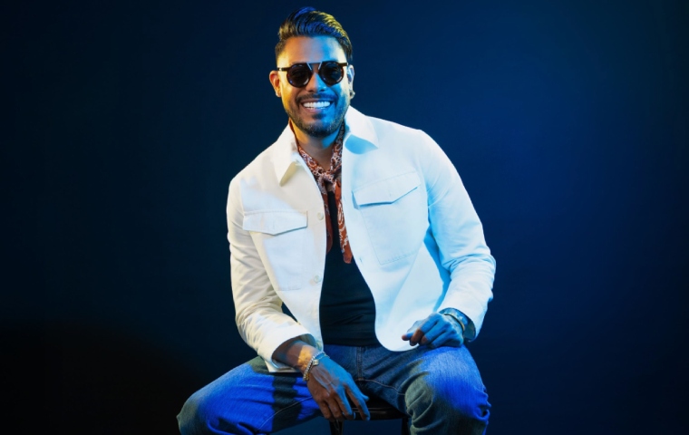 Ronald Borjas presenta su nuevo EP "Swing de la Calle" con sabor a salsa urbana y colaboraciones estelares