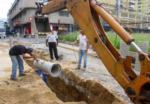 Avanza ejecución de proyectos comunales en localidades aragüeñas