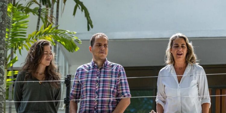 Donald Trump y Nicolás Maduro pactaron la liberación de cinco opositores refugiados en Caracas