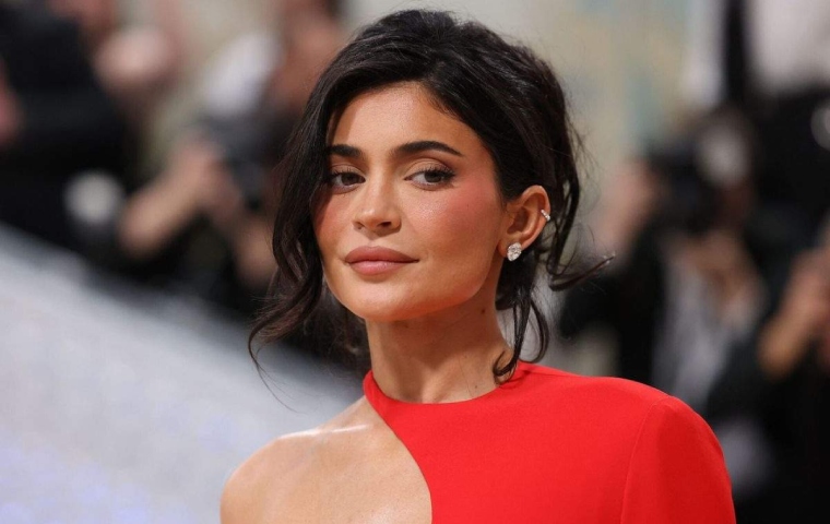 Kylie Jenner se contagia del ritmo venezolano con “Noches de Media Luna” de Diveana