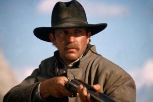 Kevin Costner afirma que hay 5 películas perfectas en la historia del cine. La más reciente se estrenó hace ya 50 años