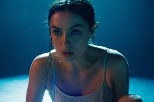 Ana de Armas repartiendo galletones y raves en medio del desierto. Lo mejor y lo peor de los estrenos de cine