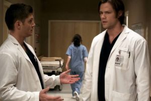 'Supernatural' tiene dos episodios meta que no encajan con el resto. Para el creador de la serie son los mejores