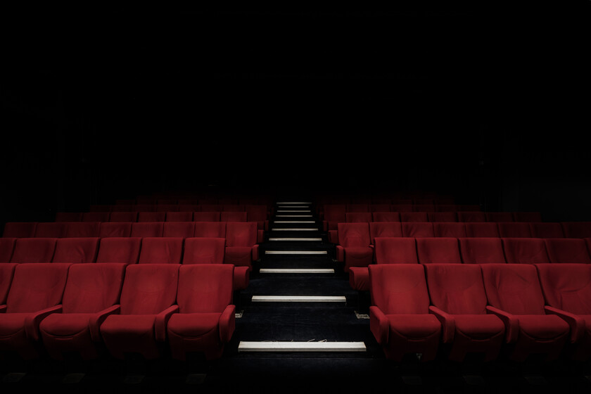 Las salas de cine no se están muriendo, las están matando. Y nadie quiere hacer los cambios necesarios para salvarlas