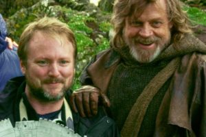 "Hizo una gran película". Mark Hamill defiende 'Los últimos Jedi' y rompe una lanza a favor de Rian Johnson... a pesar de sus diferencias creativas