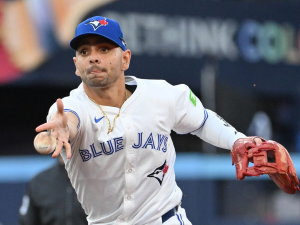 Andrés Giménez busca su cuarto guante de oro