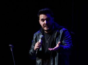 Apple TV le pone el ojo encima al venezolano Jey Jey