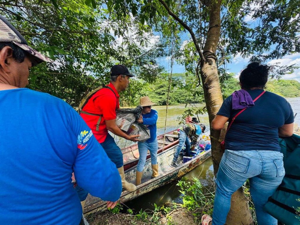 Atienden a familias afectadas por las lluvias en Cojedes