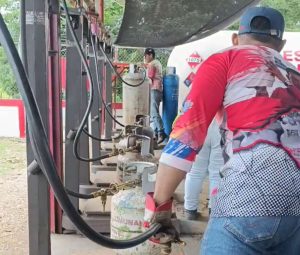 Autoridades garantizan gas para escuelas afectadas por inundaciones en Apure  