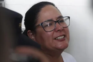 Califican de ilegal la detención de Ruth López en El Salvador