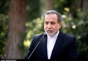 Canciller Araqchi: Irán se reserva el derecho de responder a los ataques estadounidenses