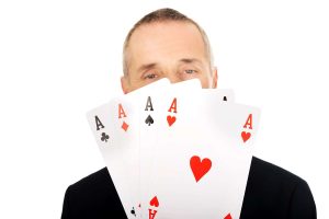 Cara de póquer: ¿cómo aplicar las estrategias de póquer en tu negocio?