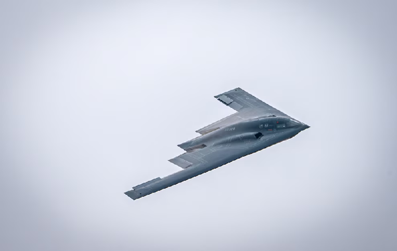 Cómo es el caza B-2 Spirit que utilizó Estados Unidos para atacar las instalaciones nucleares de Irán