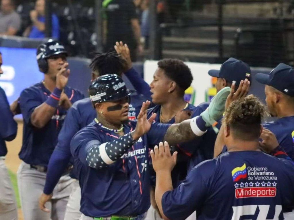 Centauros sigue en racha y vence a Caciques