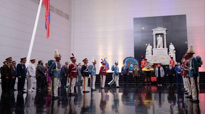 Conmemoran 204 años de la Batalla de Carabobo y Día del Ejército Bolivariano