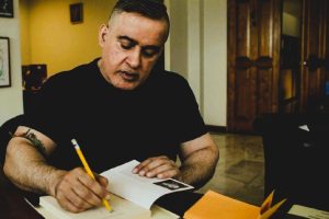 Tarek William Saab - ‘El Hacha De Los Santos’ y ‘Príncipe De Lluvia Y Duelo’ ¡La consolidación del Poeta de la Revolución! - FOTO