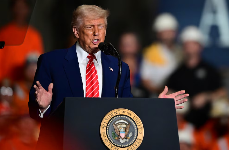 Los argumentos de Donald Trump para vetar el ingreso a EEUU de ciudadanos de 12 países y restringir a otros 7