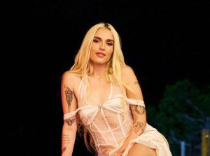 Elena Rose vuelve a la carga musical con 'Sintigo'