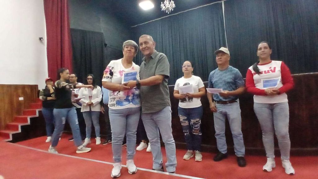 Entregan aportes a 100 familias en Yaracuy para atender casos de salud
