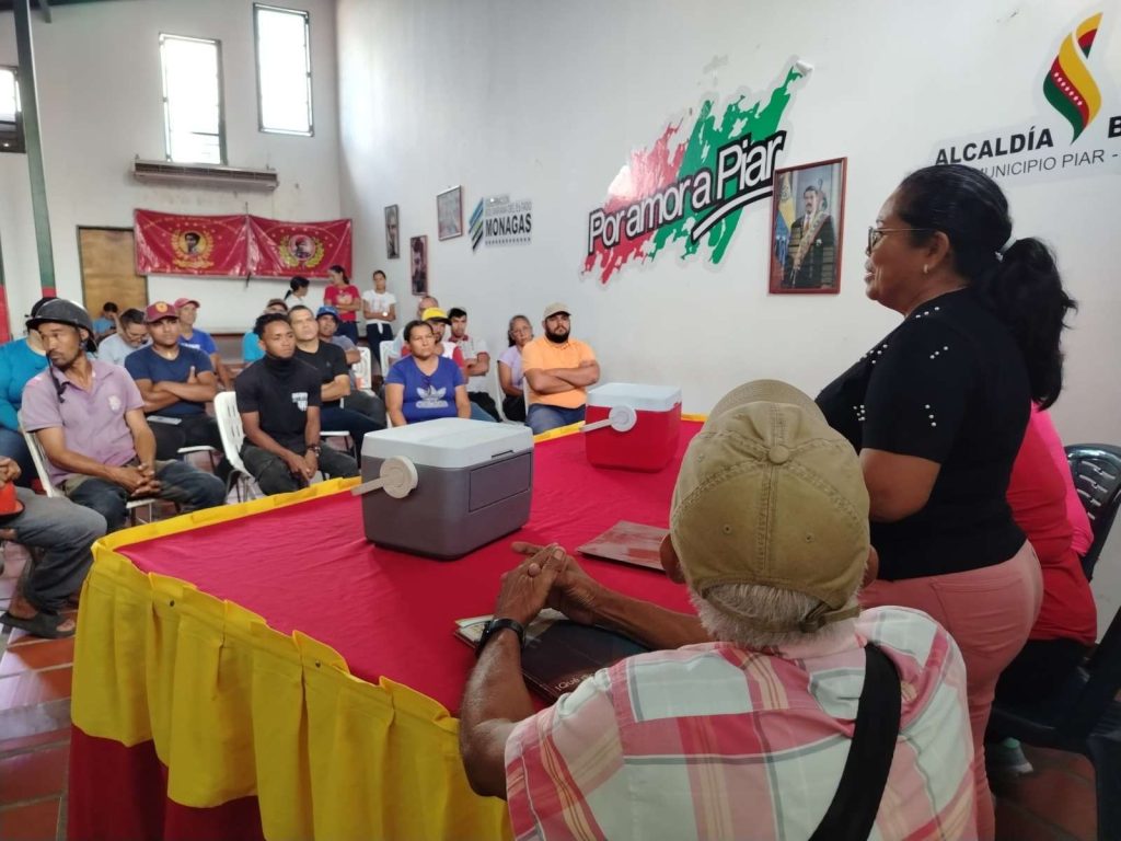 Entregan las primeras 860 vacunas para bovinos en Monagas