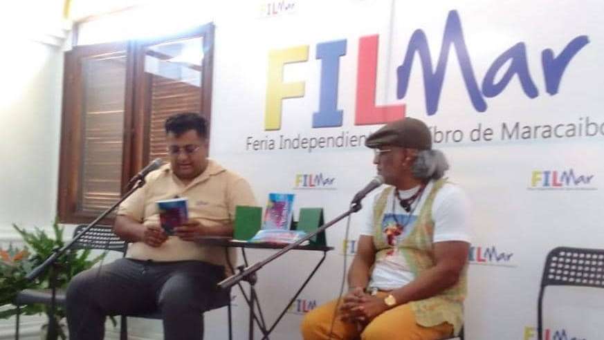 Escritor larense de “Mutantes” bautizó su libro en la feria de Maracaibo