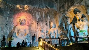 Grutas de Longmen: Tesoro espiritual tallado en el corazón de China