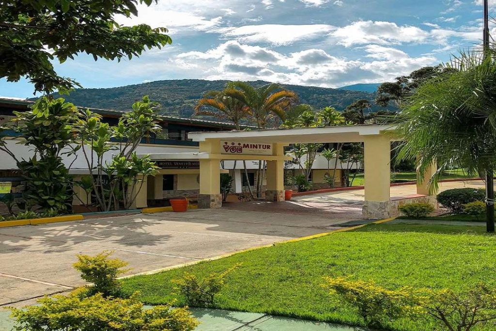 Hotel Venetur Mérida habilitado como centro de acopio