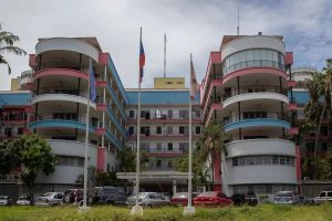 Implementan moderno sistema de seguridad en hospitales públicos