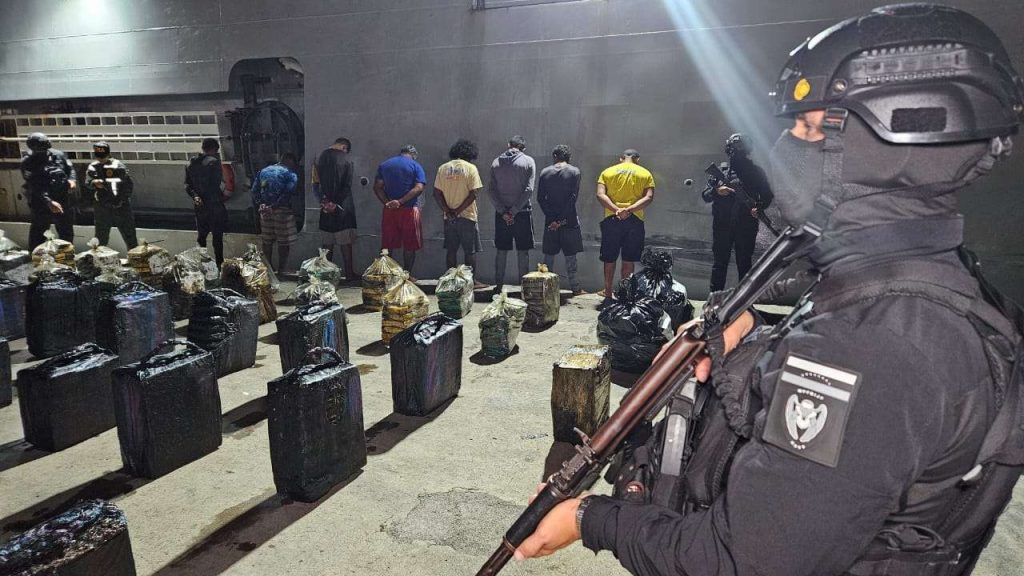 Incautan más de 1.5 toneladas de droga en costas venezolanas