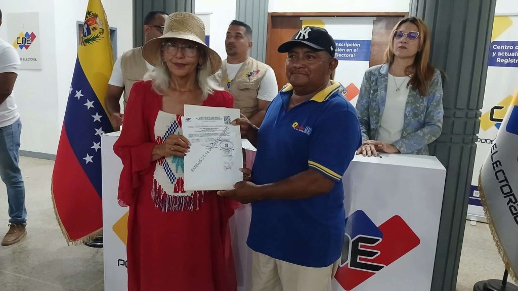 Inscriben ante el CNE candidatos para concejalías indígenas del Zulia