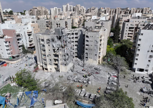 Israel prometió responder 'con fuerza' tras acusar a Irán de violar el cese del fuego