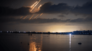 Ataques iraníes sobre Israel dejan 13 muertos y más de 380 heridos