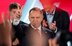 Quién es Karol Nawrocki, el historiador nacionalista que ganó la presidencia de Polonia