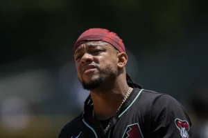 Ketel Marte revela que fanático lo hizo llorar al gritarle comentarios sobre su difunta madre