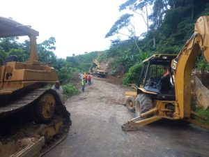 Llegan maquinarias para la rehabilitación de vías de acceso en Barinas