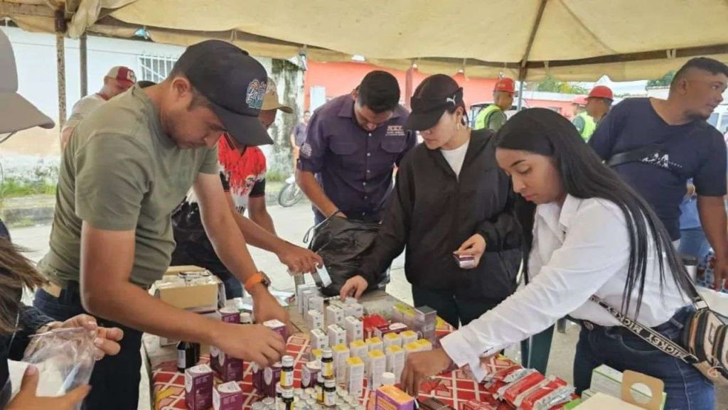 Más de 1.300 familias afectadas por lluvias en Guasdualito reciben atención médica y alimentos