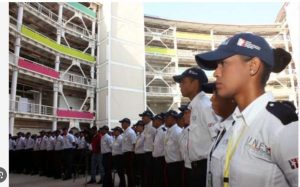 Más de 27 mil jóvenes se suman a los programas formativos de la UNES