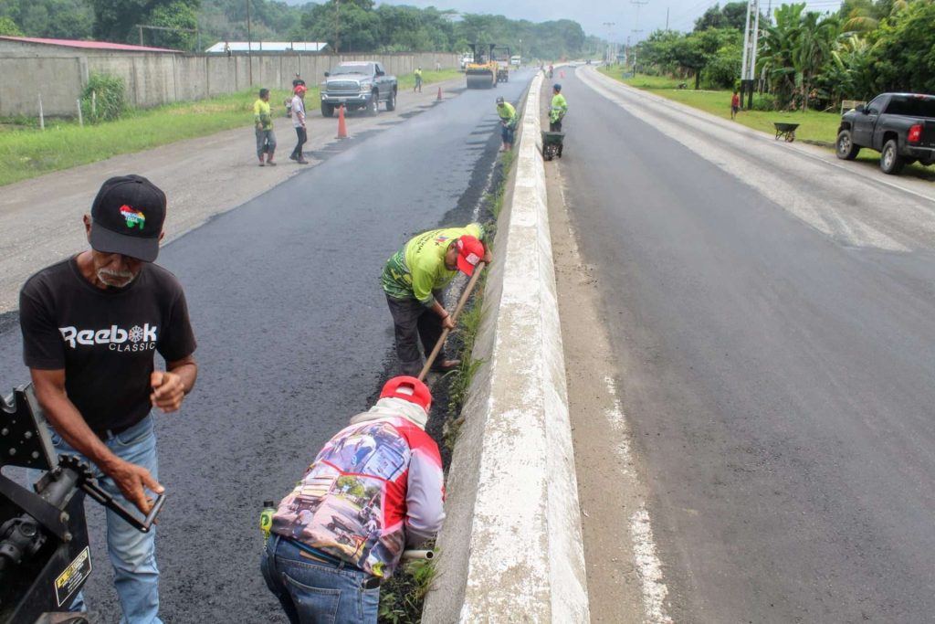 Más de ocho mil toneladas de asfalto vaciadas en la vía Barinas-Barinitas