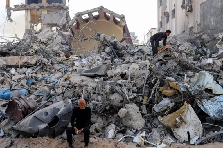Masacres en Gaza: Israel convierte centros de ayuda en trampas mortales