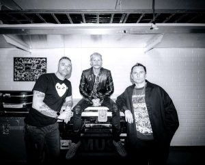 Muse estremece con la canción "Unravelling"