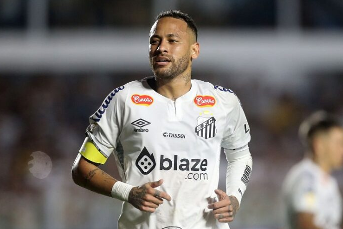 Neymar renueva su contrato con el Santos hasta finales de diciembre