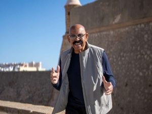 Oscar D'León compartirá escenario con Jennifer Lopez