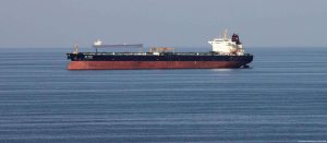 Paravisini: cierre del estrecho de Ormuz podría incrementar precios del petróleo