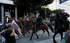 Las protestas se extienden por todo Estados Unidos en rechazo a las redadas migratorias y el despliegue militar