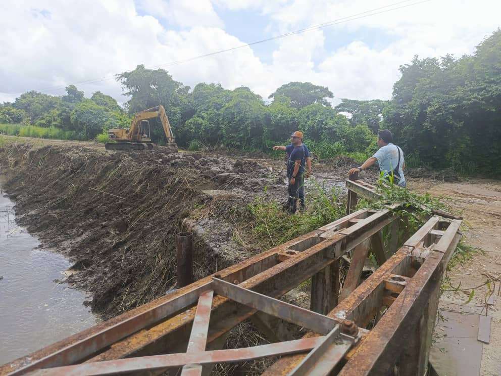 Realizan limpieza en el río Cojedes