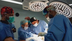 Realizan mastectomías gratuitas con técnica de vanguardia en el Hospital Vargas