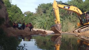 Recuperado cuerpo de un hombre tapiado por talud en Barquisimeto