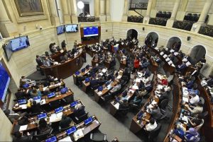 Senado de Colombia aprueba reforma laboral propuesta por el presidente Petro