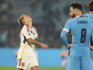 Una desdibujada Vinotinto fue superada por Uruguay