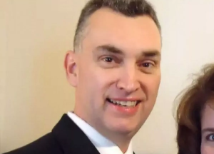 El FBI busca a Vance Luther Boelter por ser el principal sospechoso del doble atentado político en Minnesota